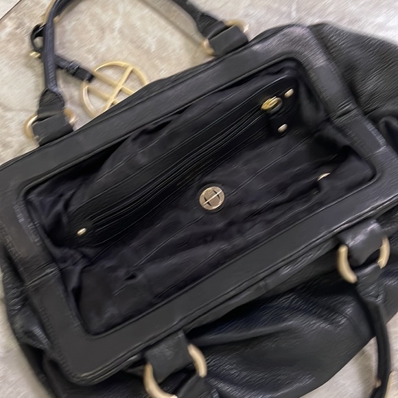 Hugo boss leather bag - Picture 4 of 5